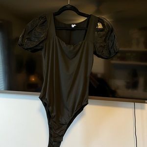 Princess Polly puff sleeve bodysuit